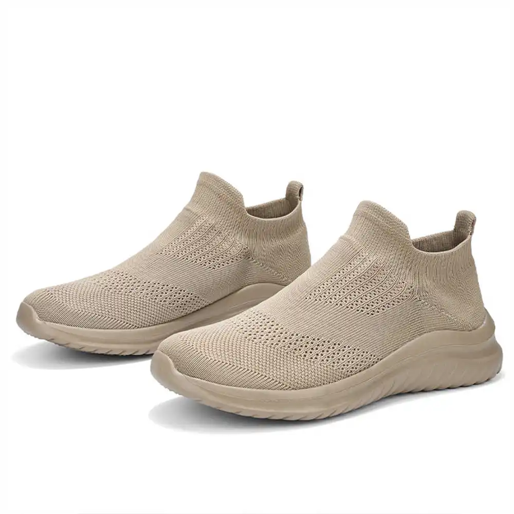 Beige Zachte Nieuwe Nieuwighei - Office Tech Set Up recensie en prijs